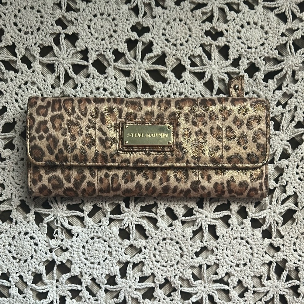 Steve Madden Leopard Print Long Wallet